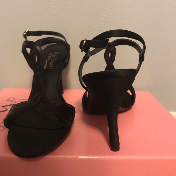 Black formal heels - Picture 5 of 5
